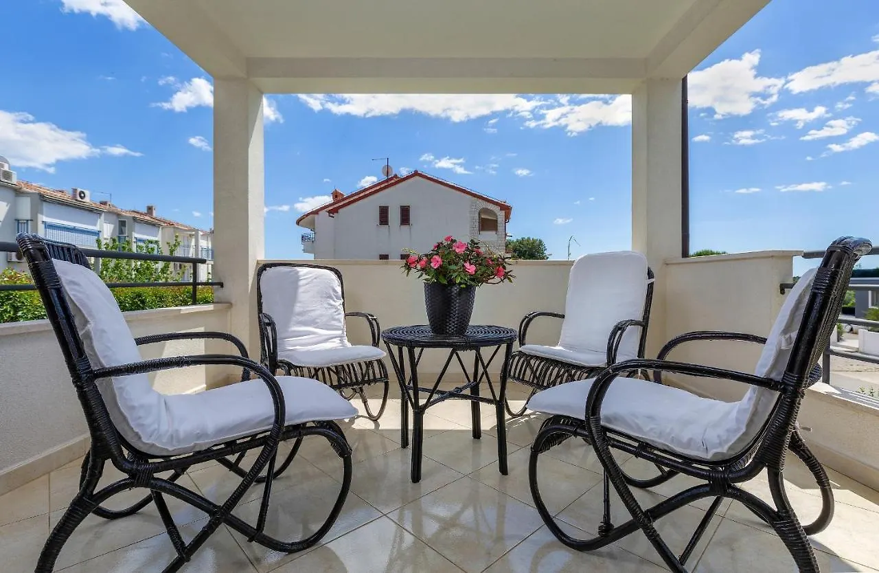 Holiday Apartment Suzana Rovinj 0*,